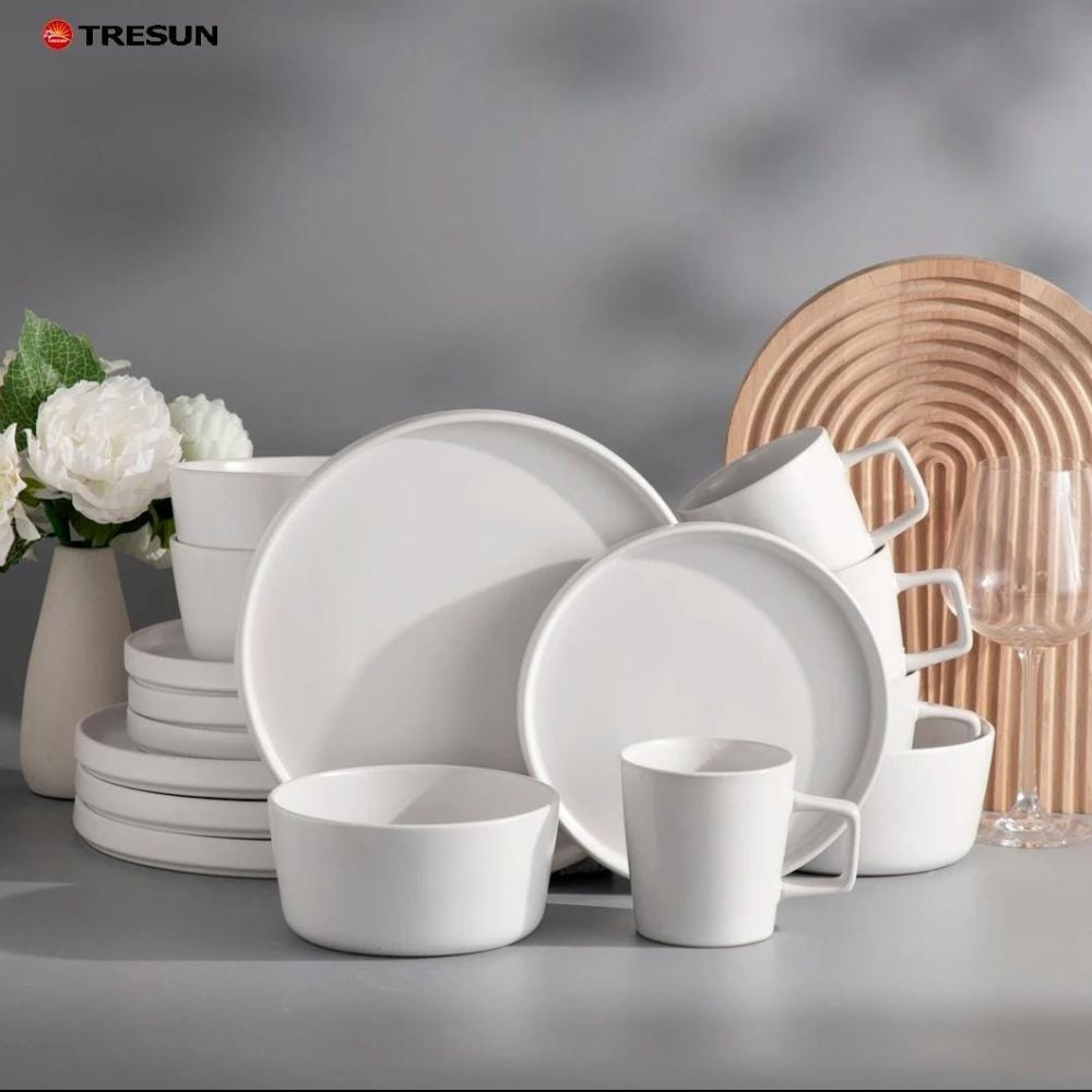16pc Porcelain Dinner Set