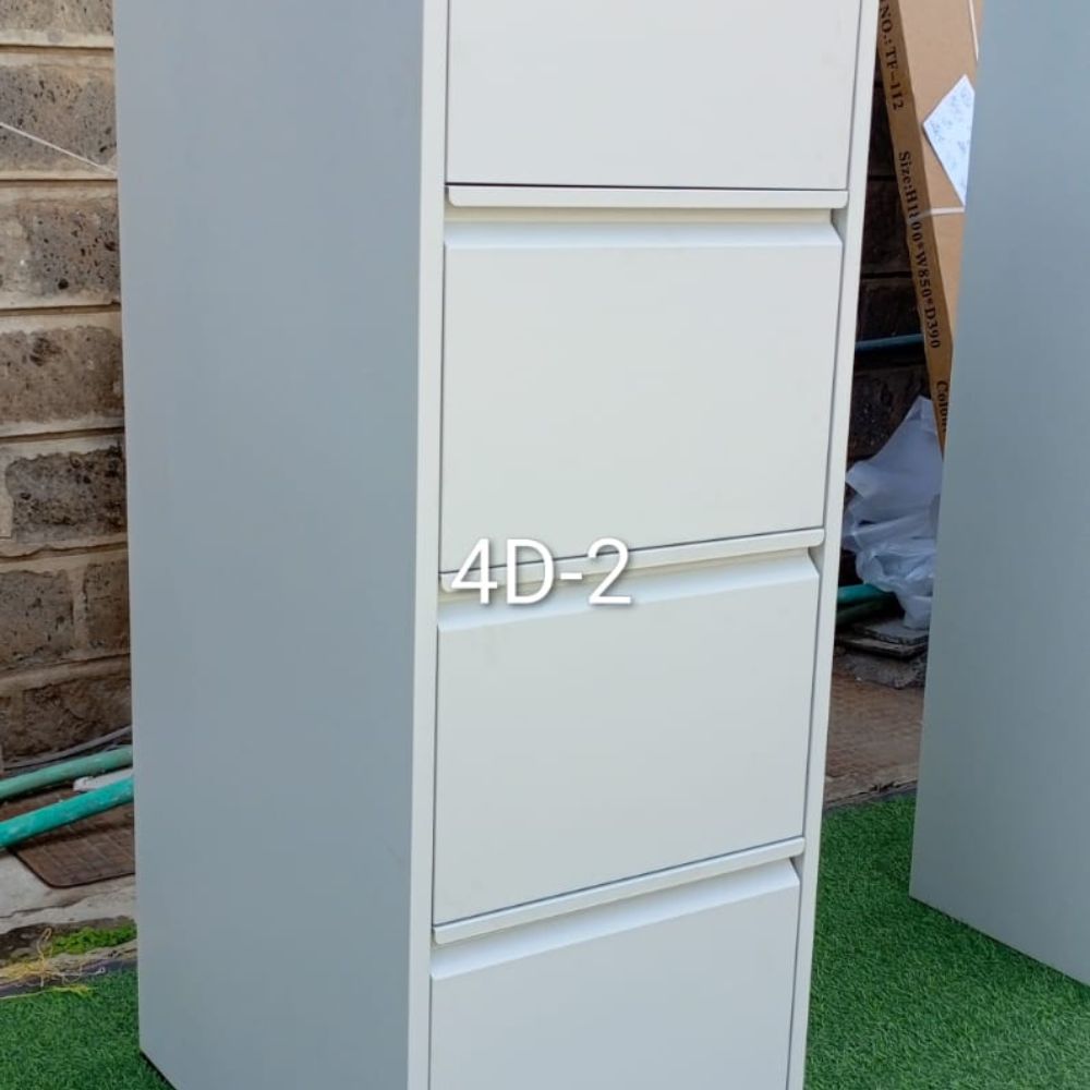 4 Drawers