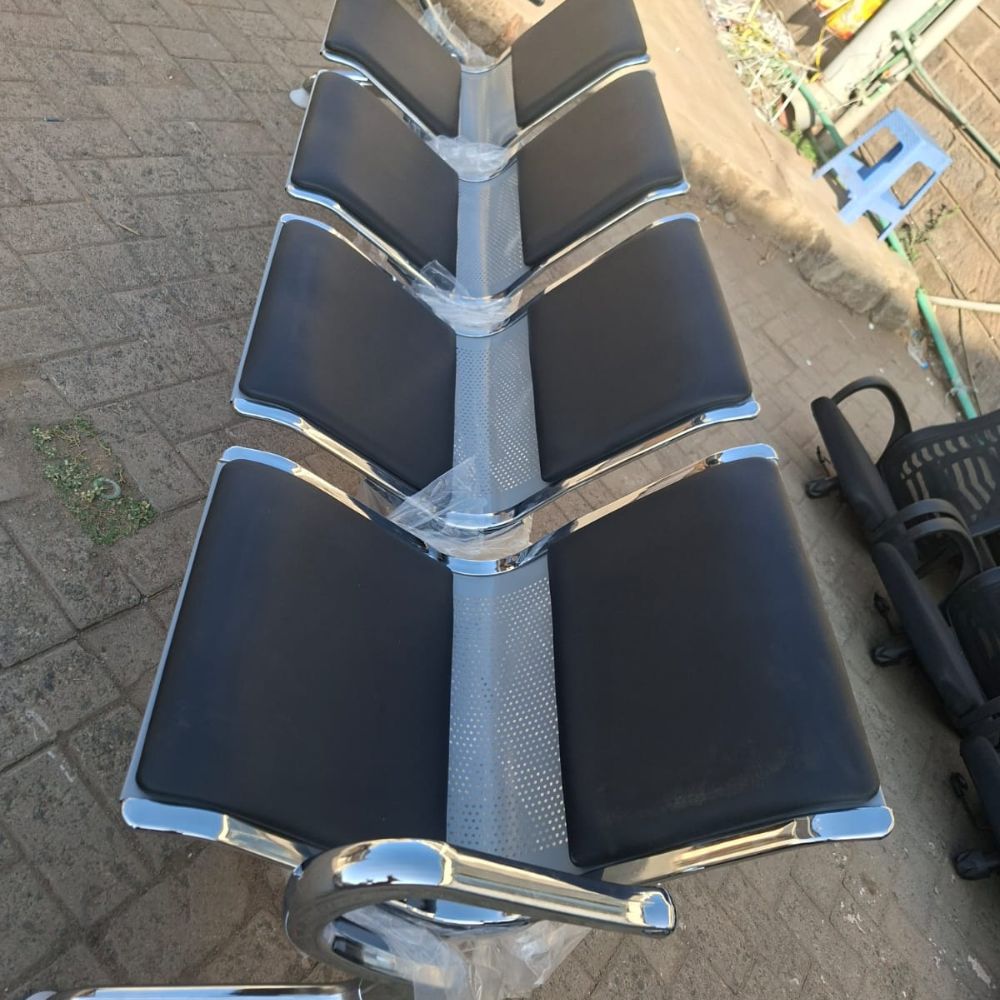 4 seater link chairs