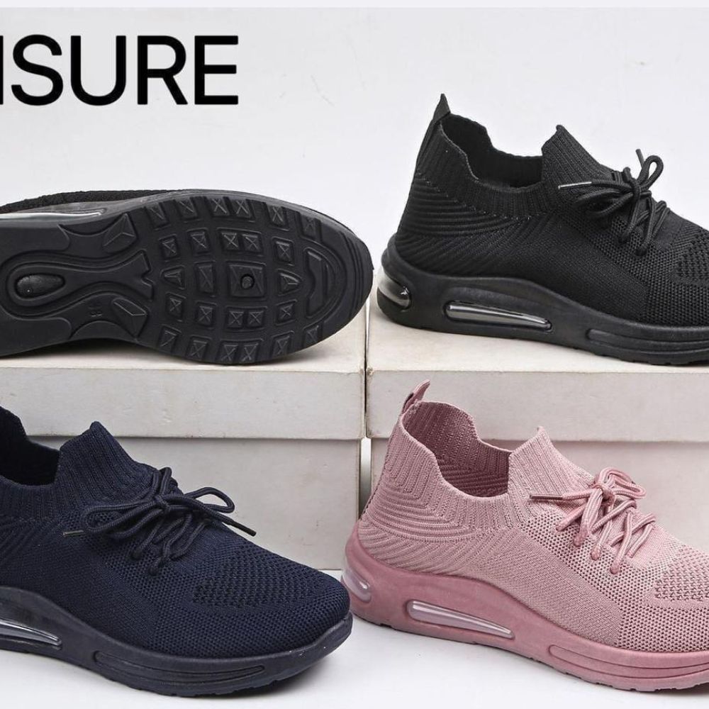 Breathable sneakers