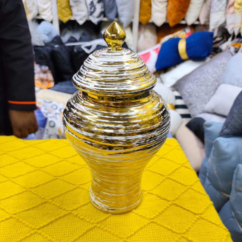 Nordic Gold Vase