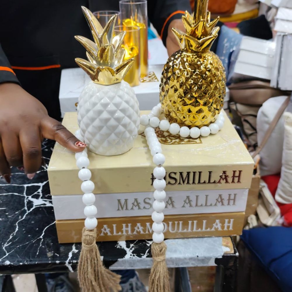 Pineapple decor Medium
