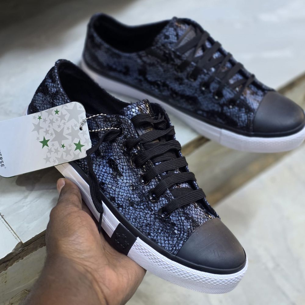 Printed Converse