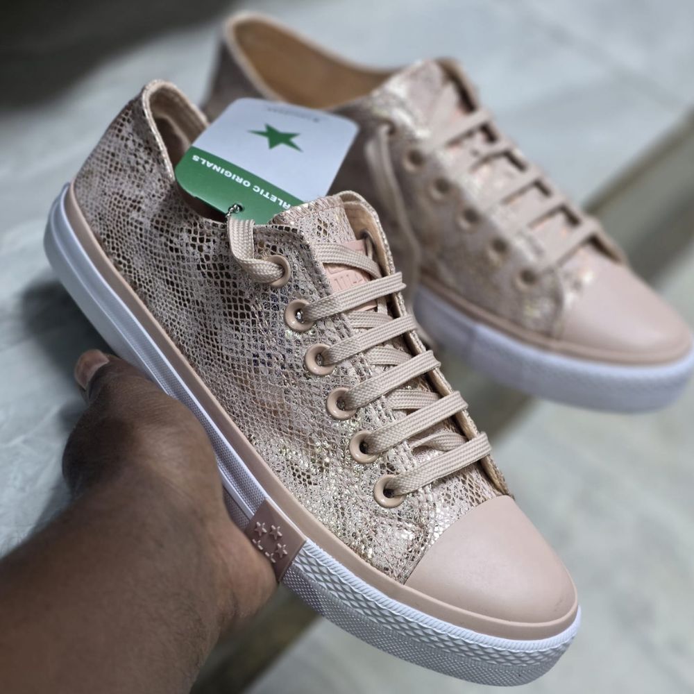 Printed Converse