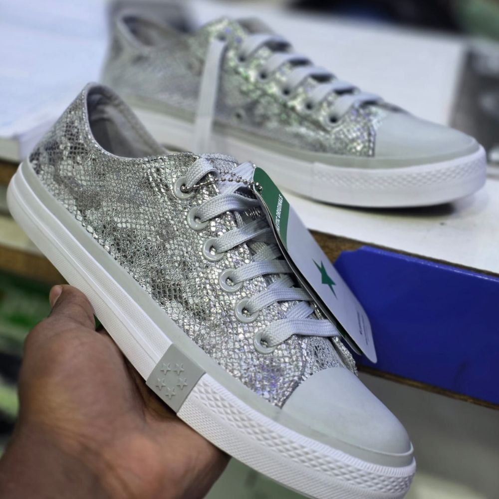 Printed Converse