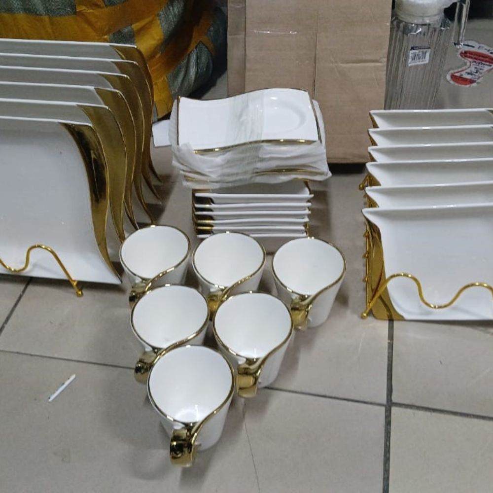 Wavy Gold Unique Dinner Set