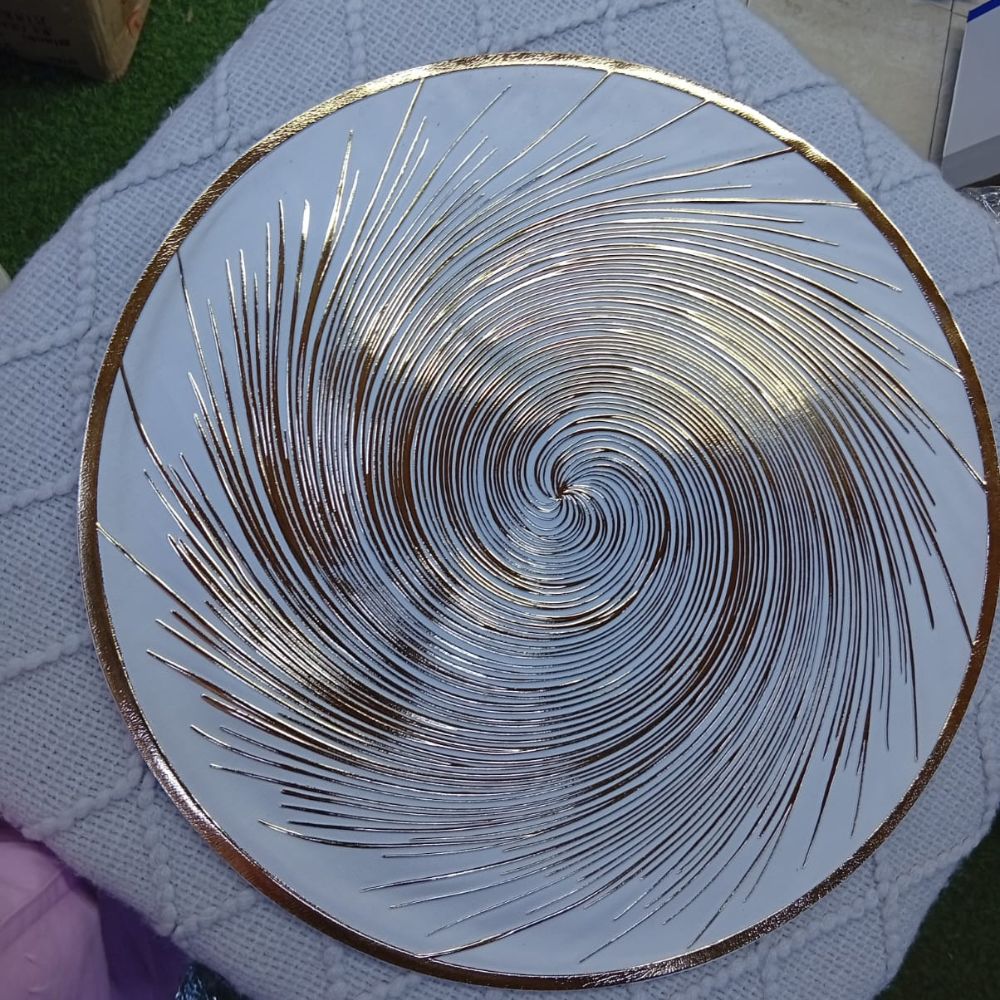 Gold white table mats