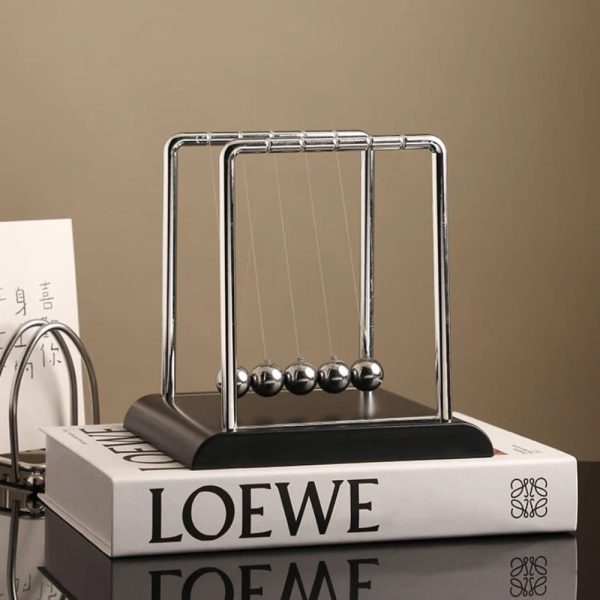 Newton's Cradle Steel Ball Balance